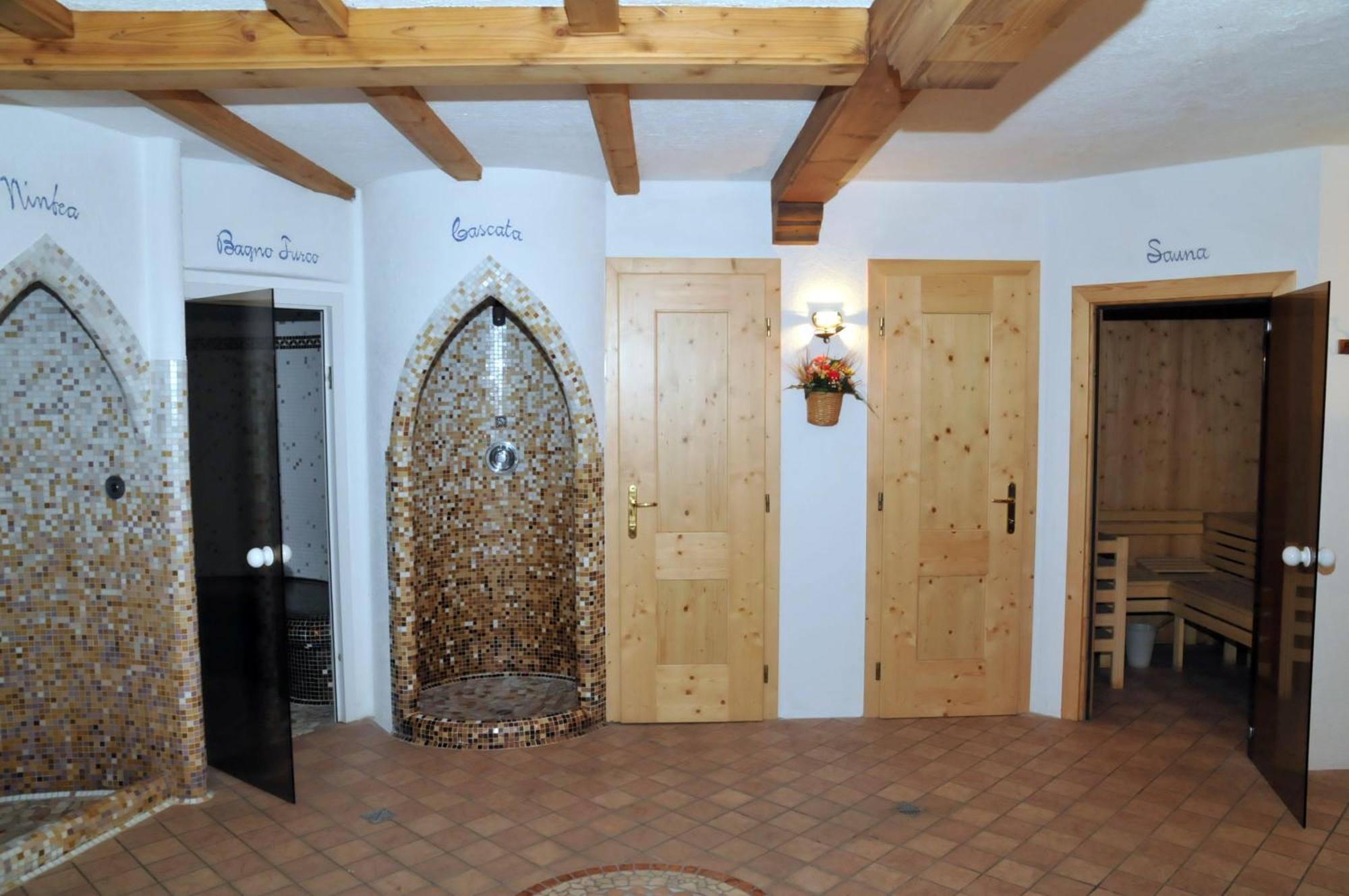 Hotel Ciamol Campitello di Fassa Bagian luar foto