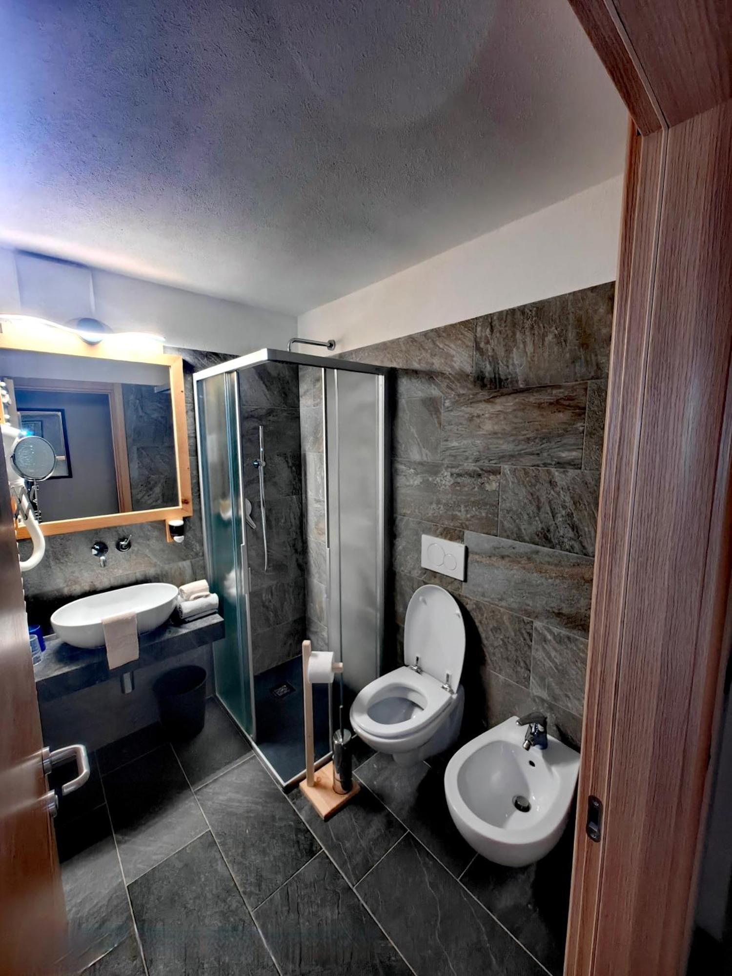 Hotel Ciamol Campitello di Fassa Bagian luar foto